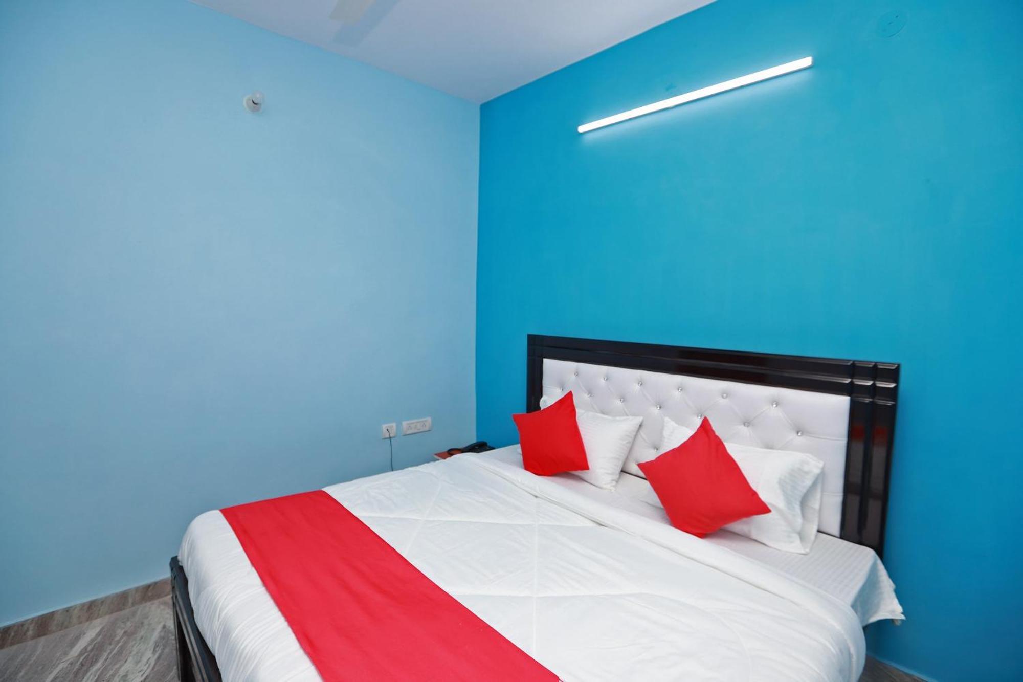 Hotel O Silverline Residency Faridabad Buitenkant foto