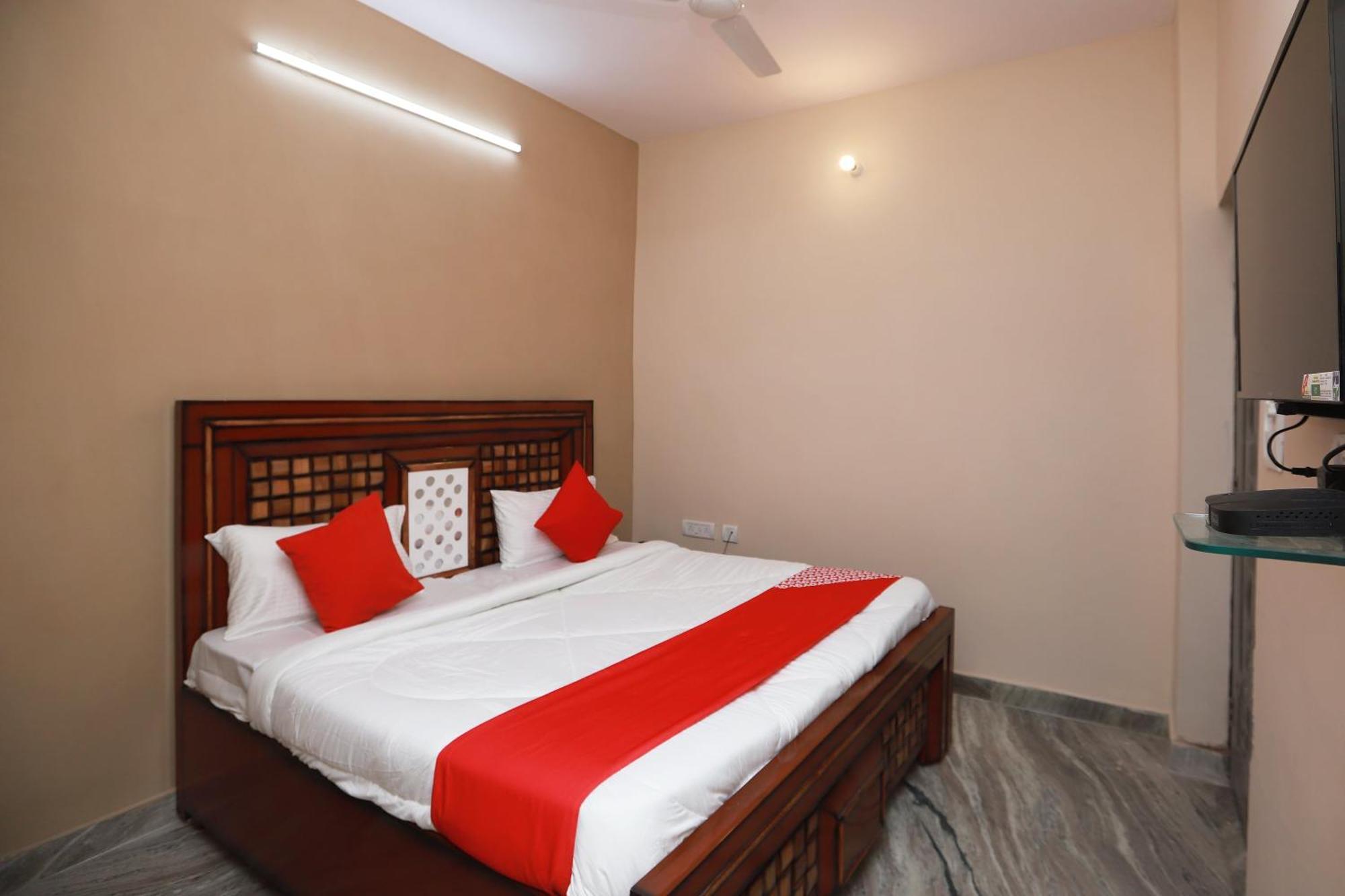 Hotel O Silverline Residency Faridabad Buitenkant foto