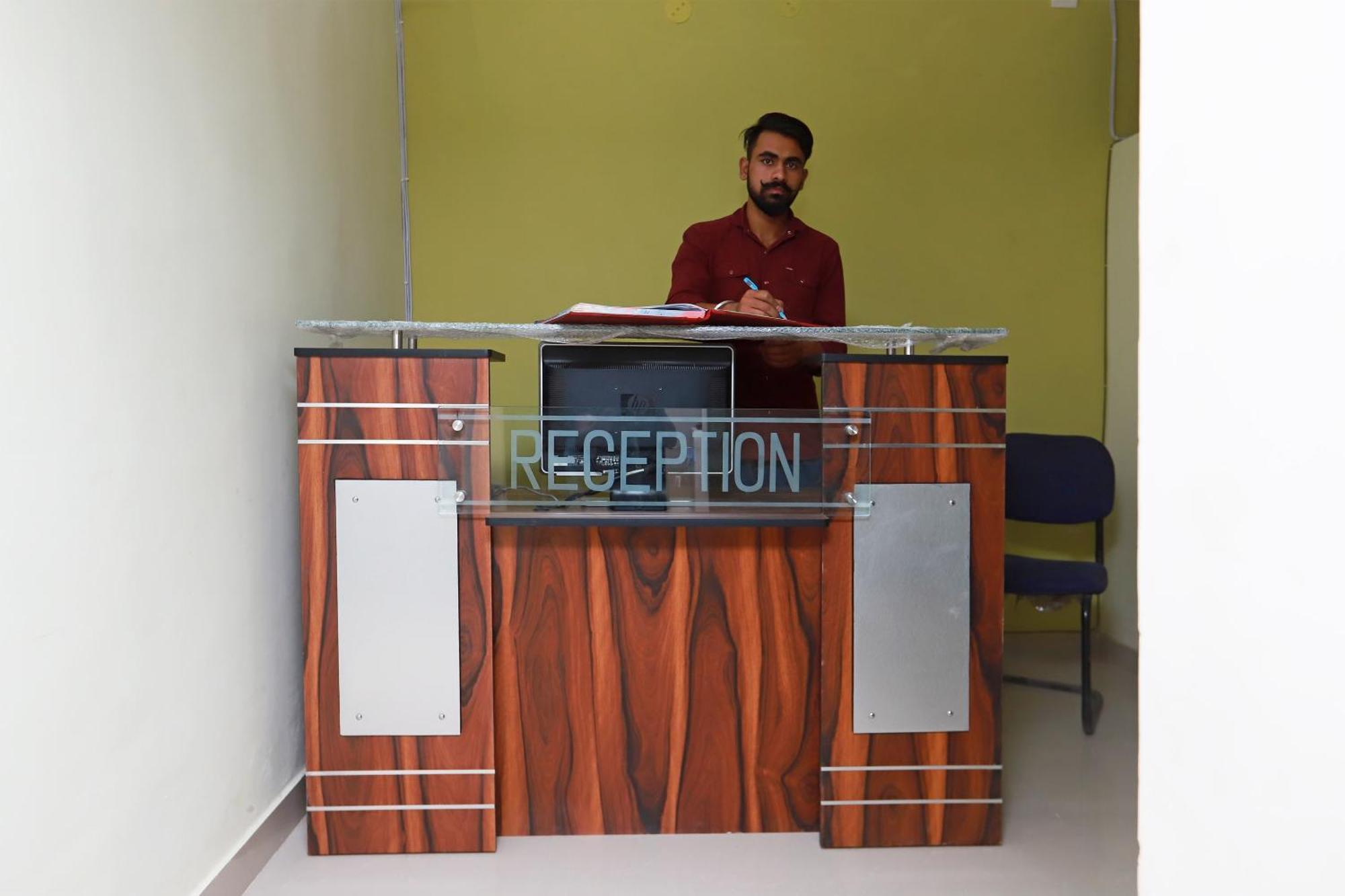 Hotel O Silverline Residency Faridabad Buitenkant foto
